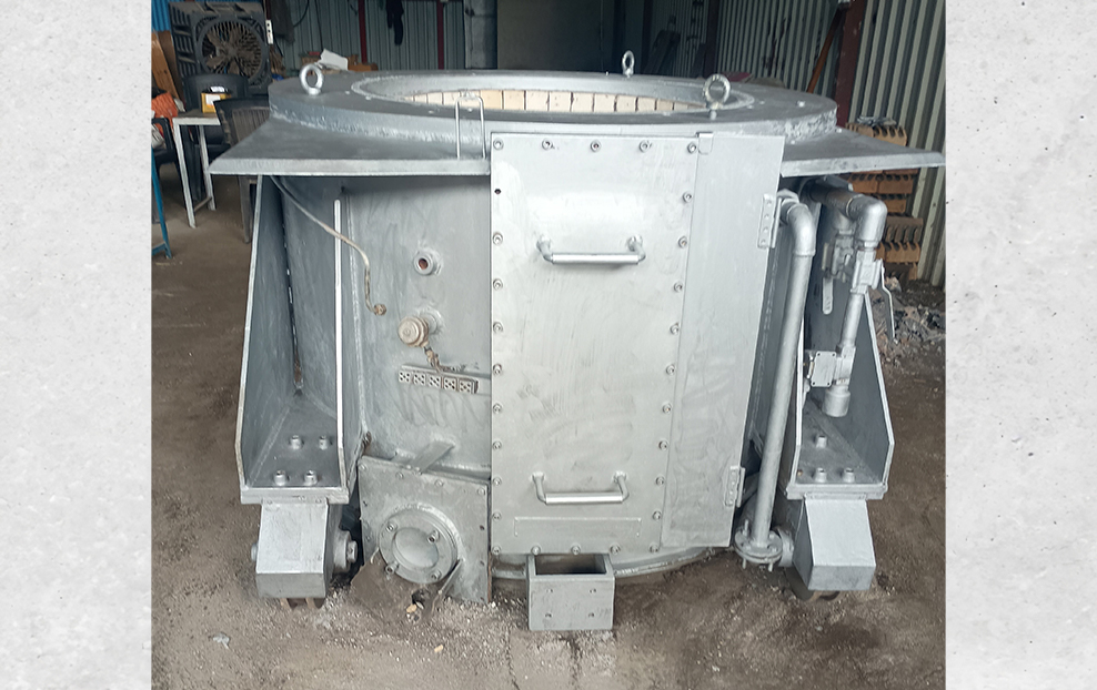 electrical-crucible-holding-furnace